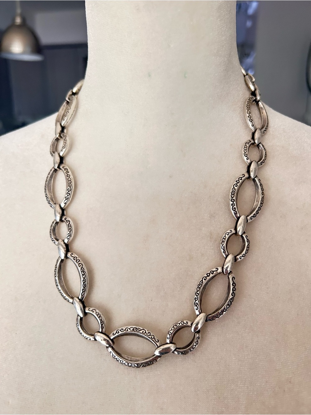 Brighton Alta silver-plated graduated circle scroll design collar necklace